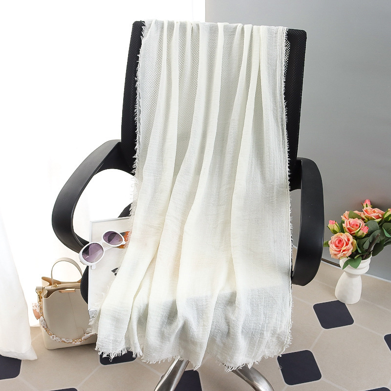 G245 Myk og pustende Voile Hijab