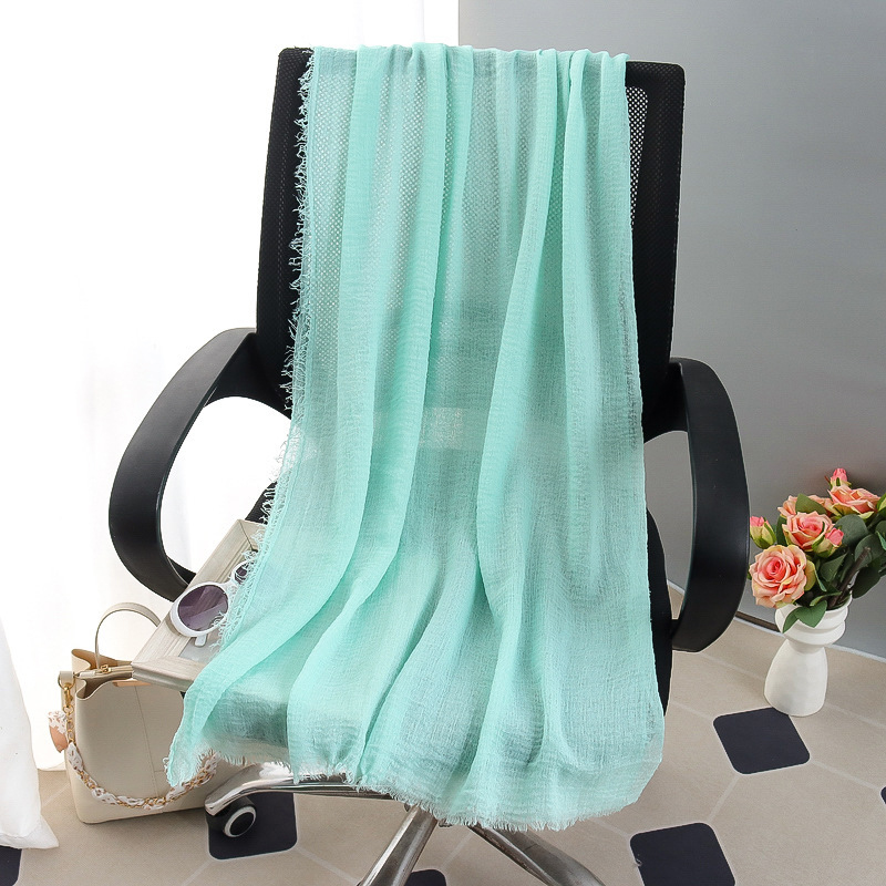 G245 Myk og pustende Voile Hijab