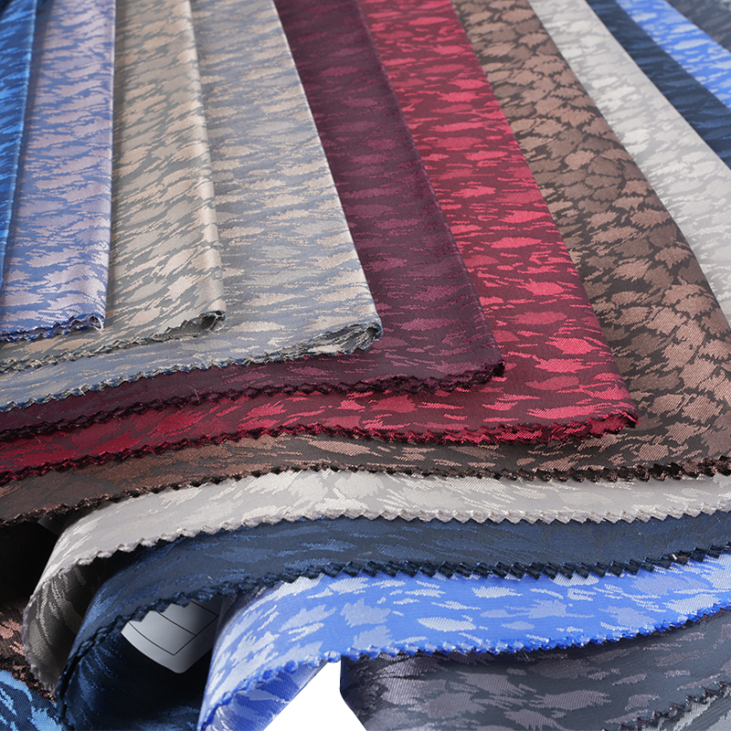 Jacquard med kationisk leopardtrykk