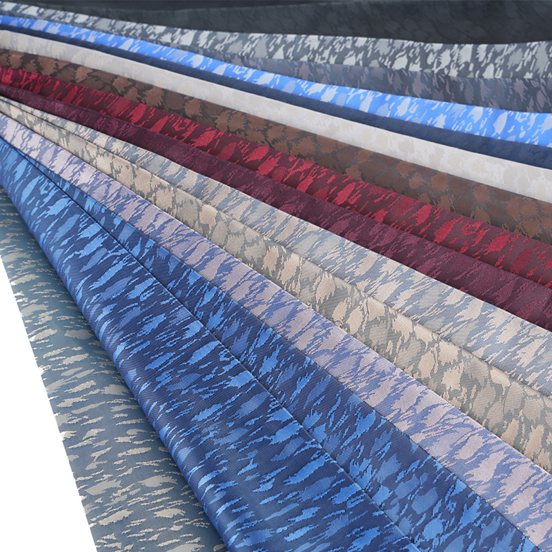 Jacquard med kationisk leopardtrykk