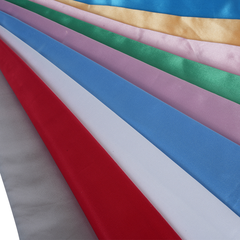 50/75 glanset ikke-vridet sateng + tynn padle på stoffet